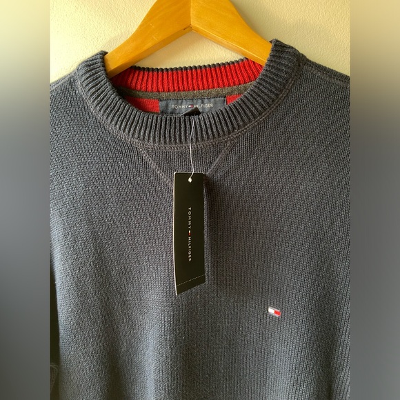 Tommy Hilfiger navy knit crewneck sweater NWT - Picture 2 of 6